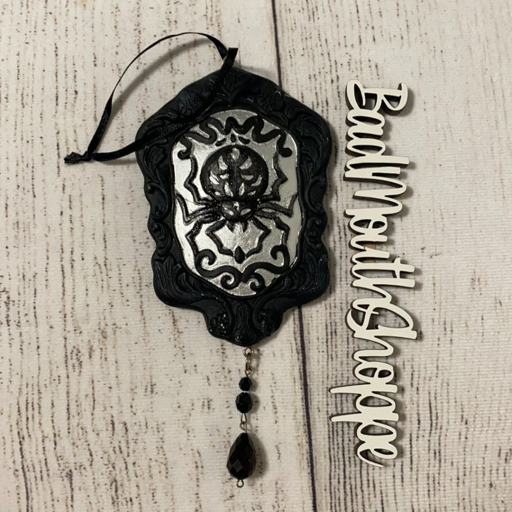 Michael's Halloween Ceramic Spider Cameo Ornament